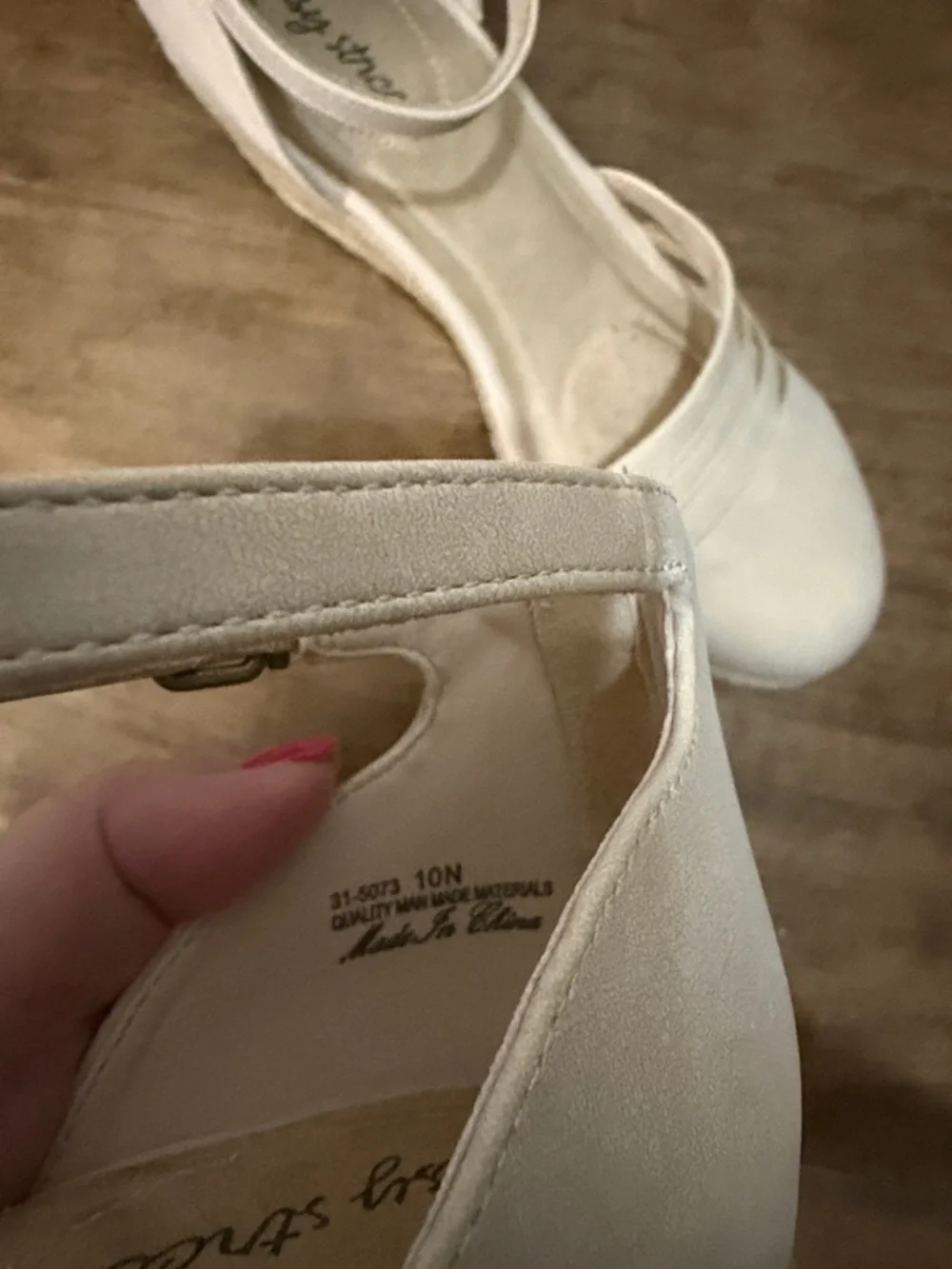 Easy Street Ankle-Strap Espadrille Wedge  size 10 Narrow - Picture 5 of 7